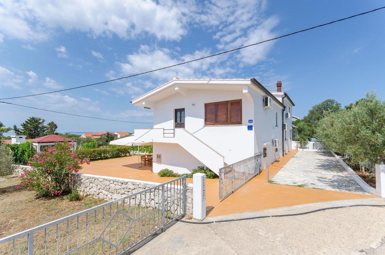 Apartments Goran Vir Luaran gambar