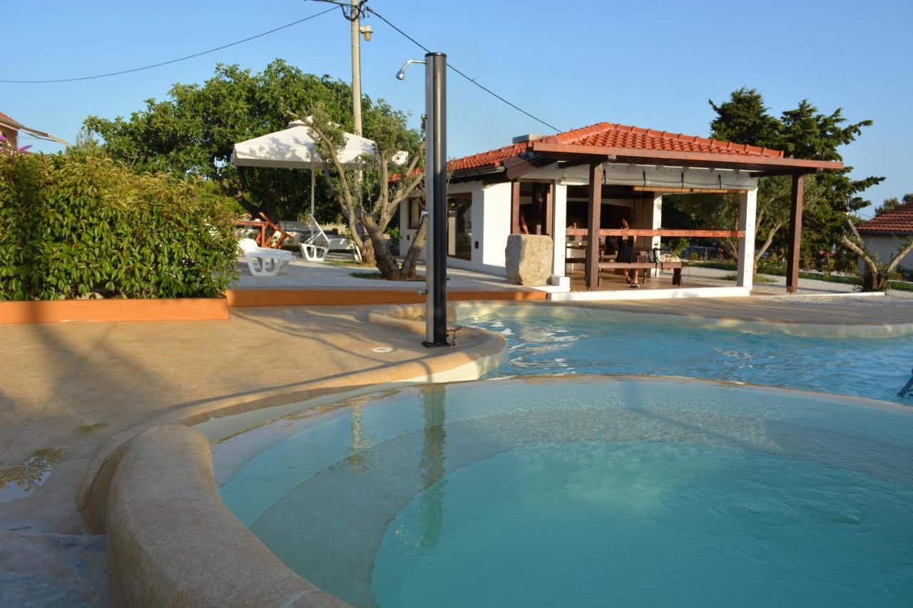 Apartments Goran Vir Luaran gambar