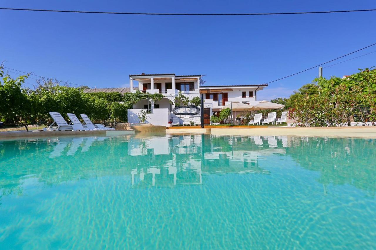 Apartments Goran Vir Luaran gambar