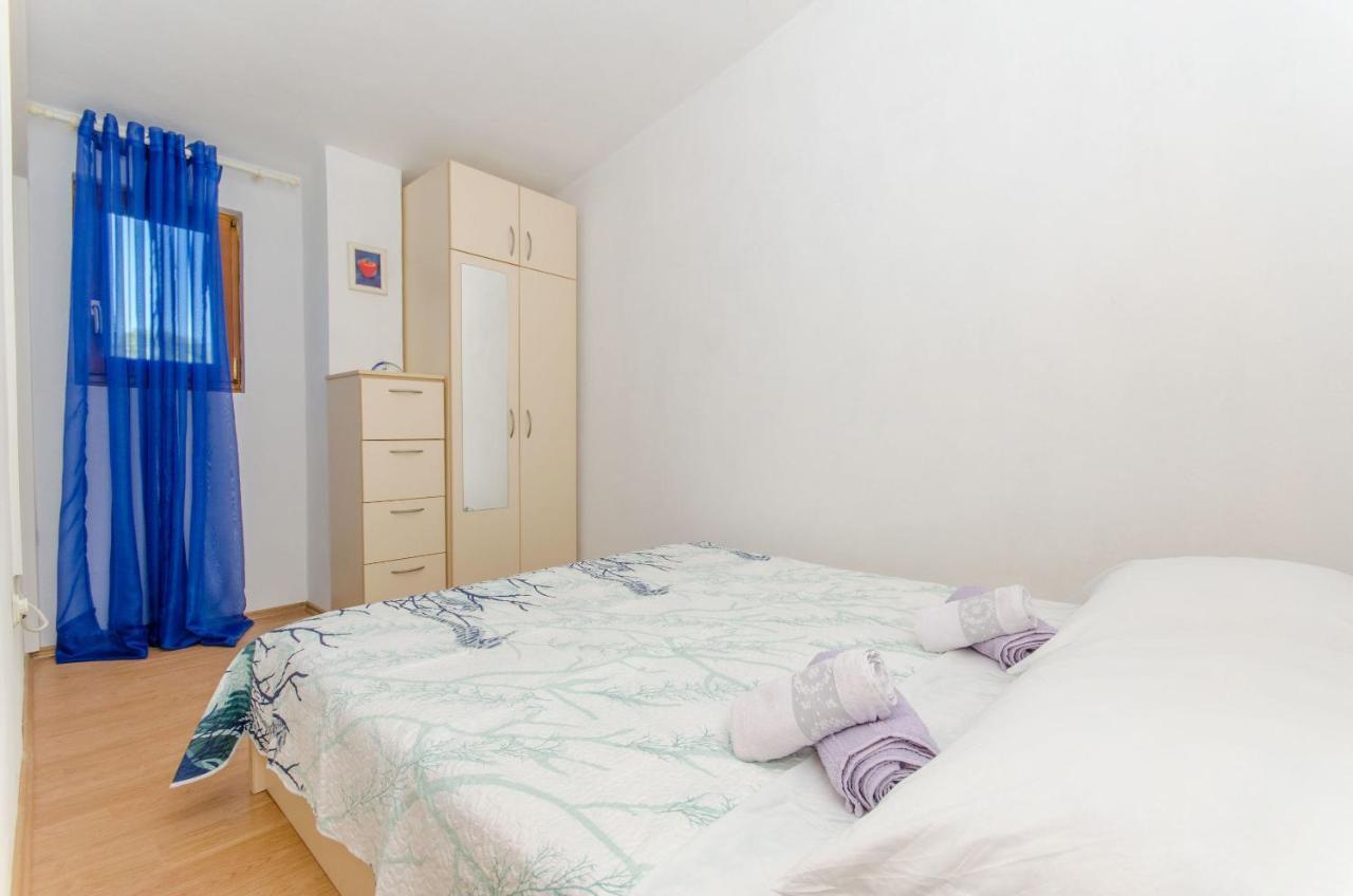 Apartments Goran Vir Luaran gambar