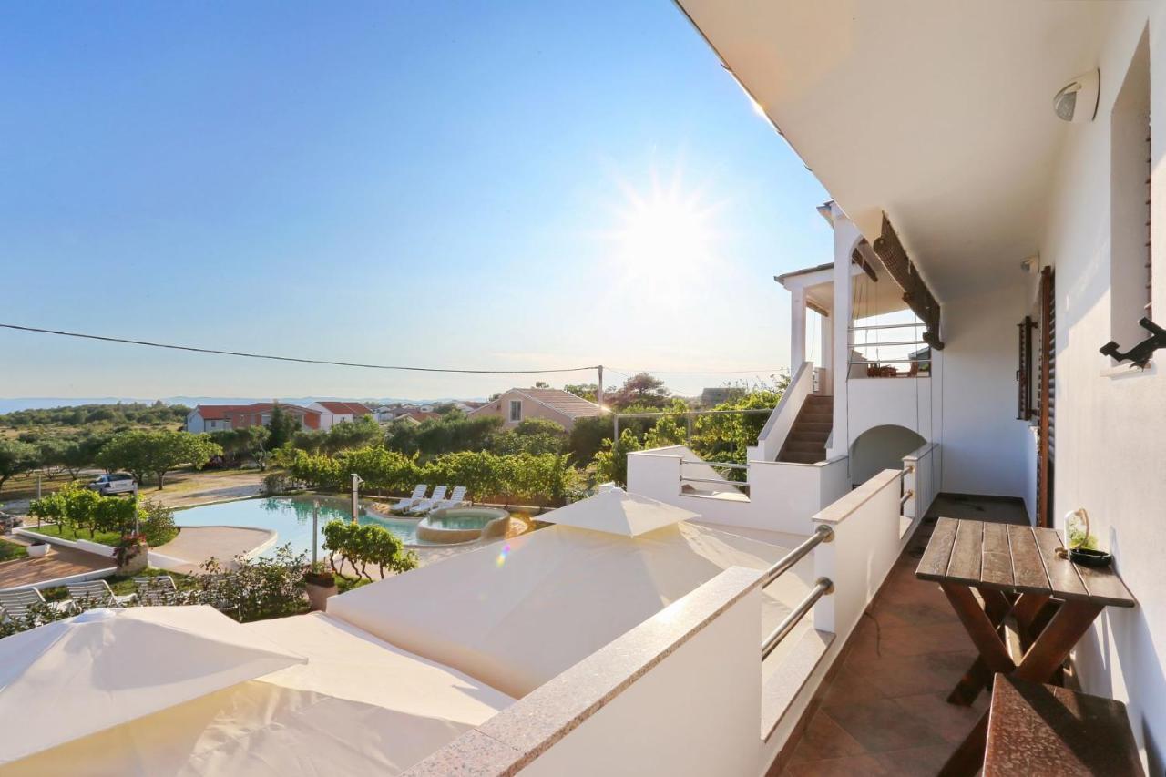 Apartments Goran Vir Luaran gambar